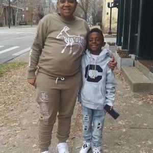 Meet your Posher, Teddi